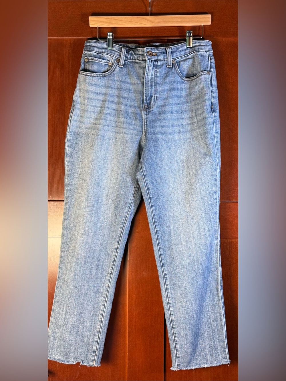 Talbots Modern Ankle Jeans Size 10 Light Wash Raw Hem Straight Leg